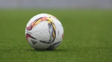 سهرة كروية دسمة.. مواعيد مباريات الجمعة 30 يناير والقنوات الناقلة بجميع الدوريات